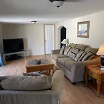 West Edmonton Cozy Room